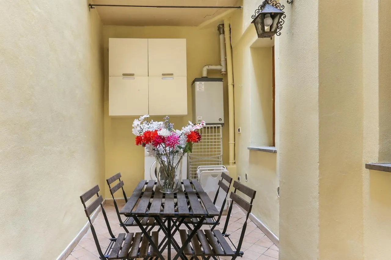 La Ghibellina T Apartment Florence